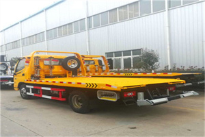 井陉矿区附近拖车救援搭电